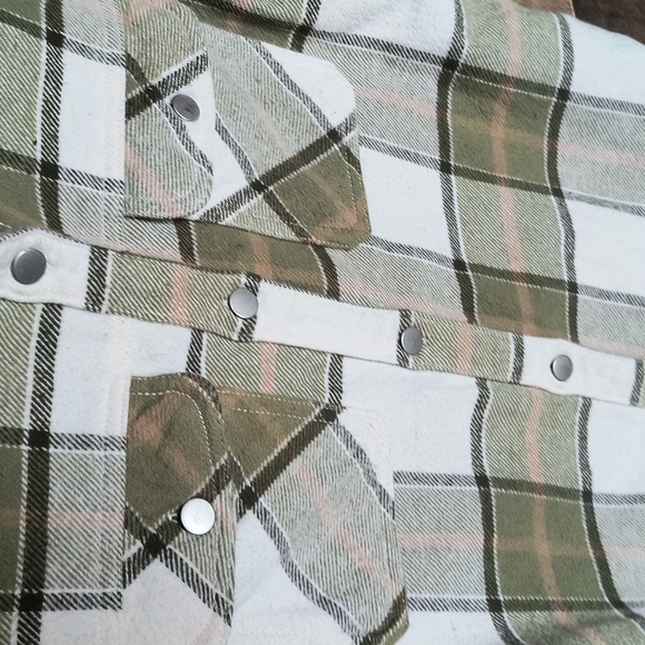 Wonder Nation Shacket Green White Plaid Thick Flannel Sz LG 10-12 Kid Unisex - Picture 6 of 14